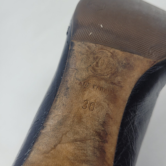 Chanel Heels EU36 US6 Black Tan Leather 2008 CC Logo Old Money Bow Pumps Luxury - Picture 12 of 13